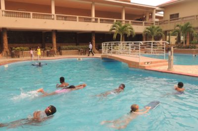 swimming_10_